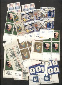 U.S. DISCOUNT POSTAGE LOT OF 400 8¢ STAMPS, FACE $32.00 SELLING FOR $24.00!