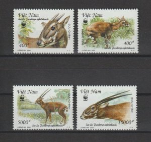 VIETNAM 2000 WWF SG 2325/8 MNH