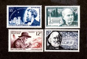 France # 790-793 Mint!