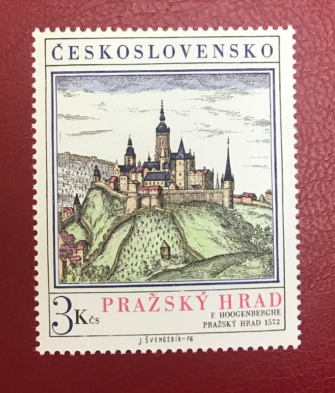 1976 Czechoslovakia Sc 2081 MNH 3k view of Prague castle Cv2.50 Lot 3922