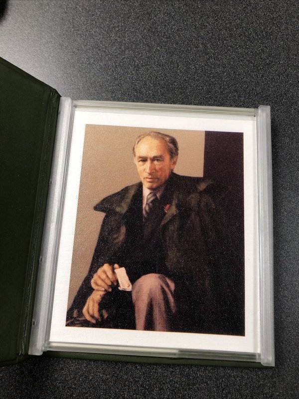 Canada Pierre Elliott Trudeau Souvenir Sheet In The Frame - Nice Leather Cover