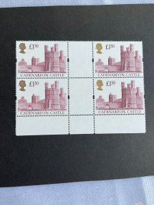 1992 £1.50 Castle High Value Pale Bright Reddish Crimson in Gutter Block of 4