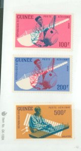 Guinea #C32-C34  Single (Complete Set)