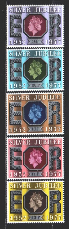 England. 1977. 739-43. 25 years of the coronation of the Queen of England. MNH.