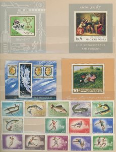 Hungary - Large Mint Collection in 24 page Stockbook - 581 x Different