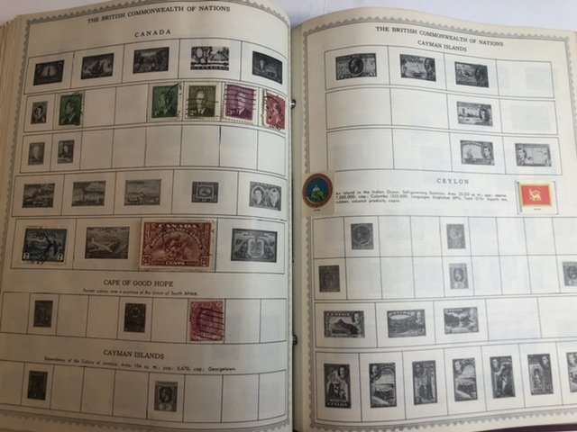 The New World Wide Postage Stamp Album Lots Of Old Stamps