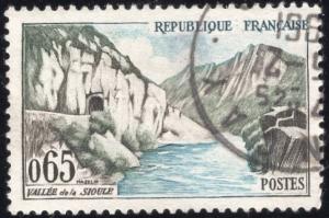 France 947 - Used - 65c Sioule Valley (1960) (cv $0.60)