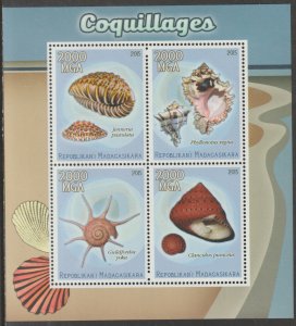 SEA SHELLS perf sheet of 4 values mnh