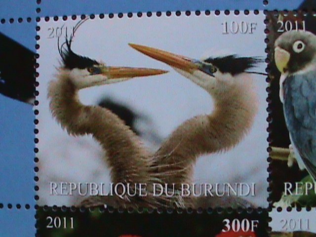 BURUNDI-2011 COLLECTIBLES- LOVELY BEAUTIFUL BIRDS-MNH S/S VERY FINE