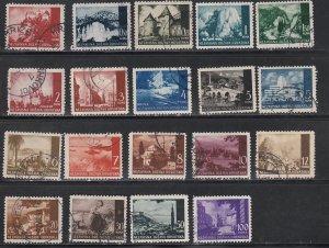 Croatia # 30-48, Castle - Views, Used, 1/2 Cat.