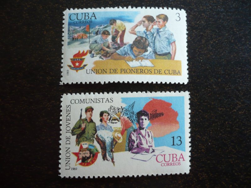 Stamps - Cuba - Scott#1389-1390 - MNH Set of 2 Stamps