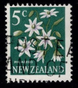 New Zealand Scott 388 used Flower stamp