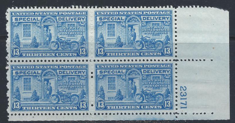 U.S E17 BK OF 4 PLATE BLOCK MNH SCV $2.40  AT A LOW PRICE