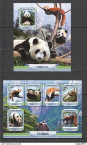 Ss1623 2016 Guinea-Bissau Animals Fauna Wild Pandas 1Kb+1Bl Mnh Stamps