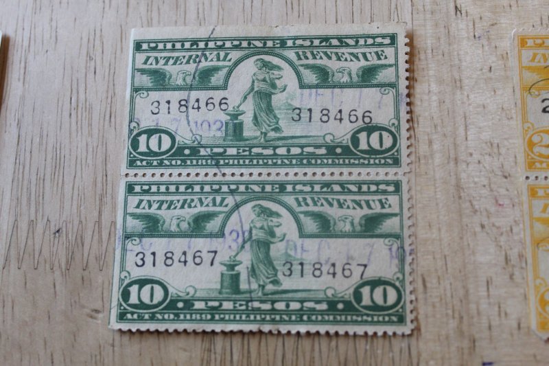 PHILIPPINES INTERNAL REVENUE 10 PESOS  PAIR USED