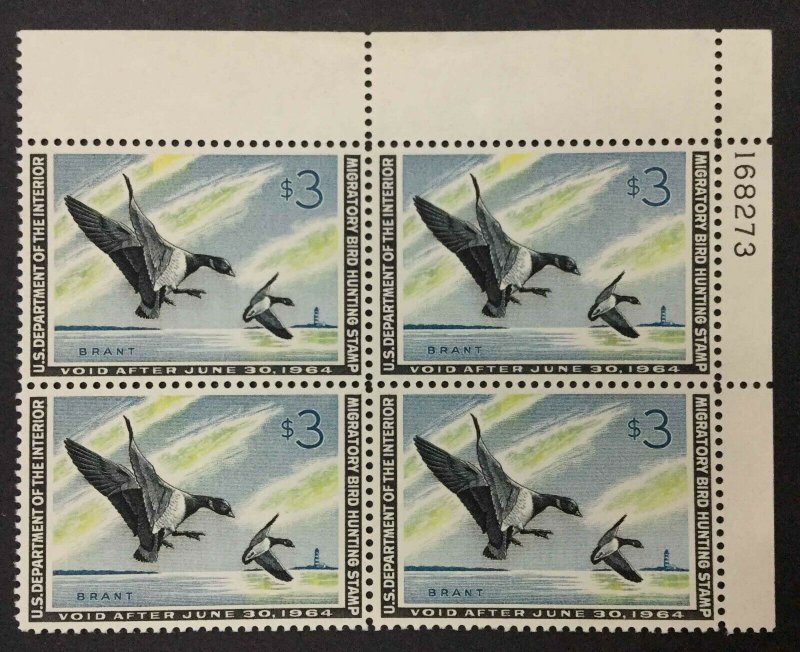 MOMEN: US STAMPS #RW30 DUCK PLATE BLOCK MINT OG NH LOT #73103 