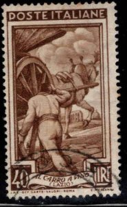 Italy Scott 561 Used stamp