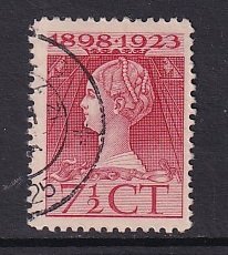 Netherlands  #126  used  1923   Jubileum 7 1/2c  Wilhelmina      11 x 11 1/2