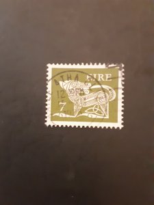 ^Ireland #352      Used