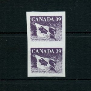 ? 39 cent flag counterfeit fake pair for study purposes Canada unused.