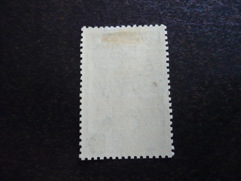 Stamps - Fiji - Scott# 117 - Mint Hinged Part Set of 1 Stamp