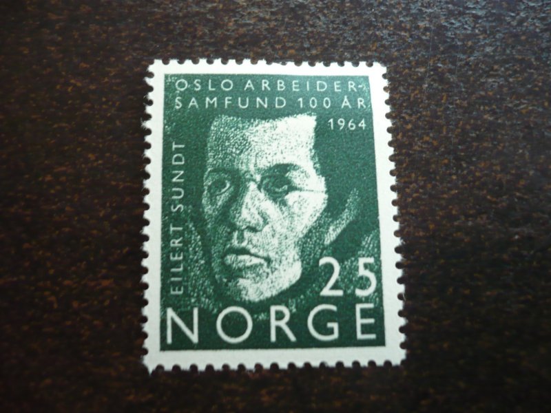 Stamps - Norway - Scott# 450 - Mint Hinged Part Set of 1 Stamp