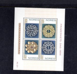 NORWAY #1069 1994 STAMP DAY MINT VF NH S/S4