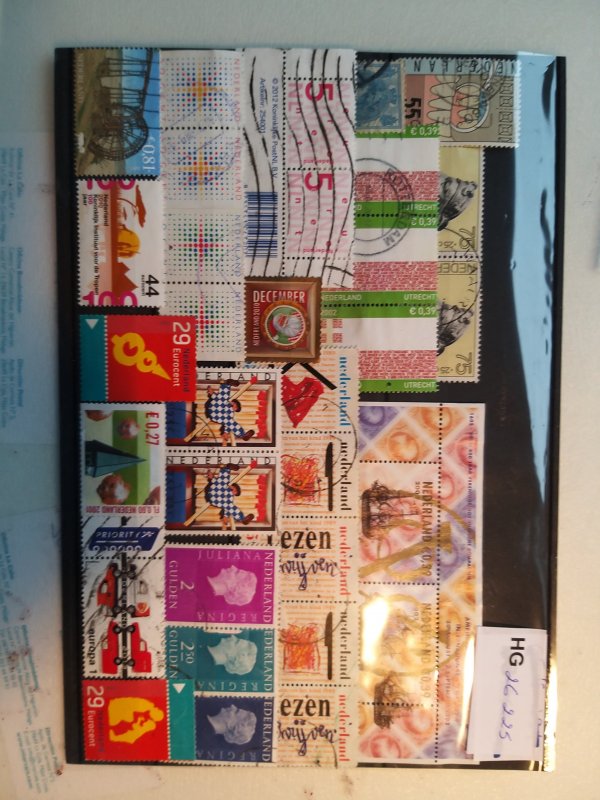 Lot 1 Nederland full page, 37 stamps used