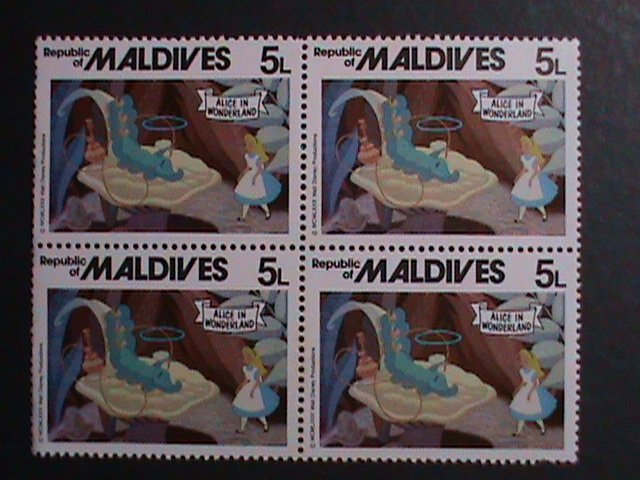 ​MALDIVE ISLANDS -1980 DISNEY CARTOON- ALICE IN WORDERLAND MNH-BLOCK VERY FINE