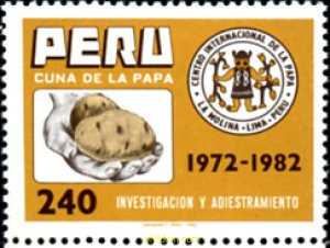 243252 MNH PERU 1982 10 ANIVERSARIO DEL CENTRO INTERNACIONAL DE LA PATATA