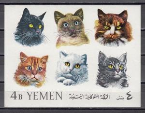 Yemen, Kingdom, Mi cat. 178, BL22. Domesticated Cats s/sheet.