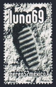 Mexico C353 two stamps, MNH. Mi 1310. Man's 1st landing on the Moon. Footprint.