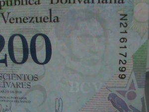 ​VENEZUELA-2018 -CENTRAL BANK-$200 BOLIVARES UN-CIR-PICTORIAL- BIRD-POLYMER NOTE