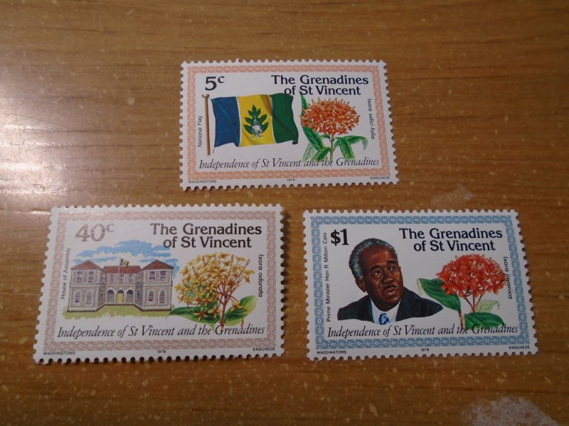 ST Vincent  Grenadines  #  180-82  MNH   Flowers