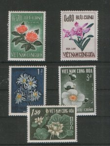 VIETNAM-MNH** SET-FLORA-1965.