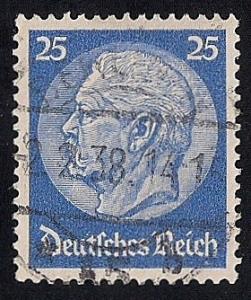 Germany #425 25pf Paul Von Hindenburg used EGRADED VF 81