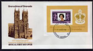 Grenada Grenadines 273 Queen Elizabeth II Silver Jubilee U/A FDC