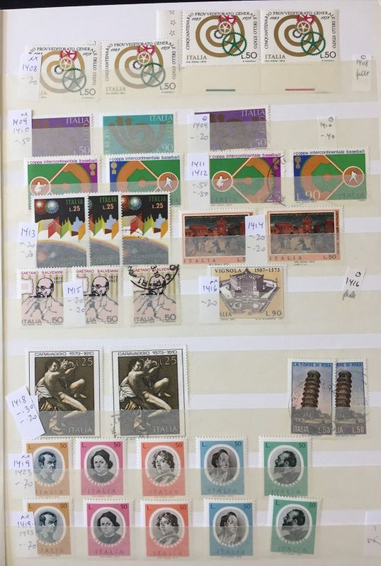 Italy 1972/77 MNH Used Mixture (Apx 400 Stamps) AB3246