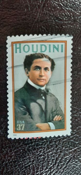 US Scott # 3651; used 37c Houdini from 2002; VF/XF centering; off paper