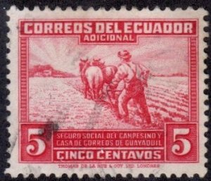 Ecuador RA48 - Used - 5c Farmer Plowing (1940) (2)