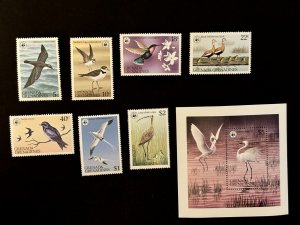 Grenada Grenadines: 1978, Birds,  MNH set + M/Sheet