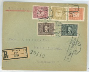 Austria C4/C6-C9 Set as originally issued on 1922 registered cover to Prag. Opened both at top and right. CSR backstamp. Mild to