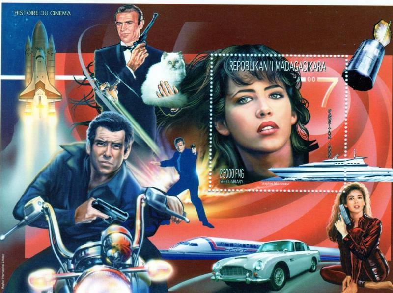 Malagasy 1999 MOTORBIKE James Bond 007 Sophie Marceau s/s Perforated Mint (NH)