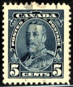 Canada - #221 - USED  -1935 - Item C900