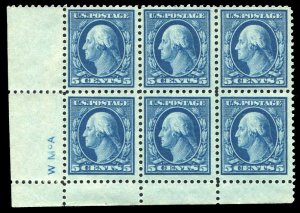 United States, 1910-30 #504, 1917-19 5c blue, corner margin block of six with...