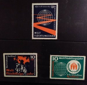 Cinderella Charity Stamps Germany year of the Refugee Lot of 3 MLH OG -r