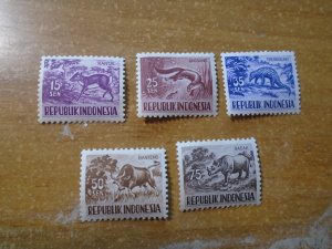 Indonesia  #  426/428-31  MH