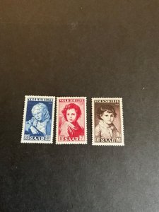 Stamps Saar Scott #B92-4 never hinged