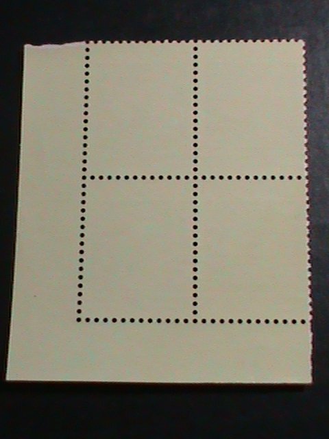 ​UNITED STATES-1994 SC#2871 CHRISTMAS STAMPS VIRGIN & CHILD-MNH -PLATE BLOCK