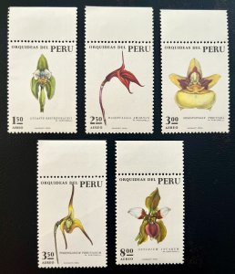 Peru C377-C381 / 1973 Orchid Stamps / Complete Set / MNH
